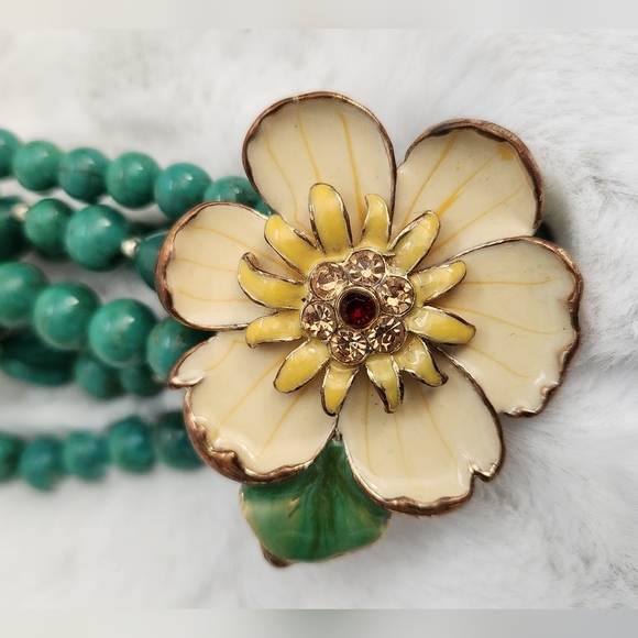 Vintage Flower Stretchy Beaded bracelet - Picture 9 of 9